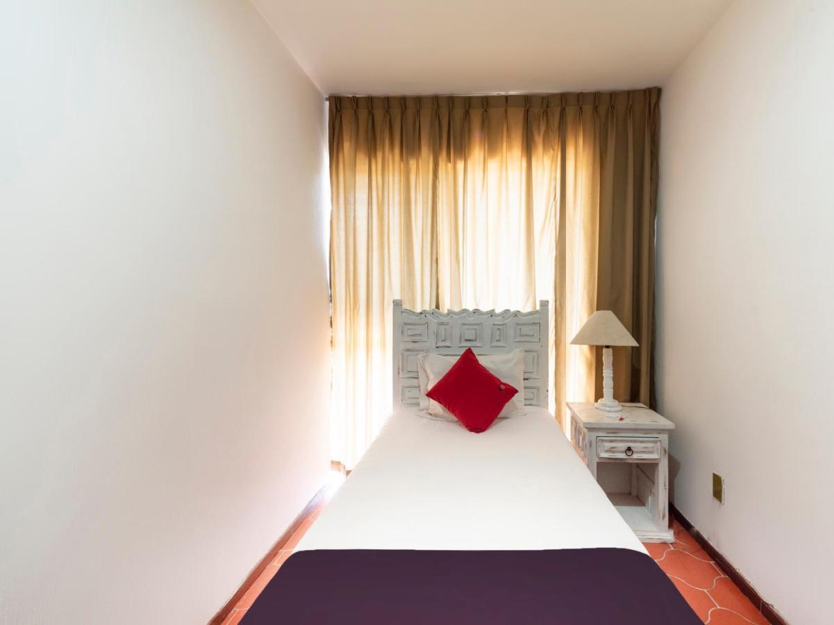 Suites Internacional Zapopan Εξωτερικό φωτογραφία