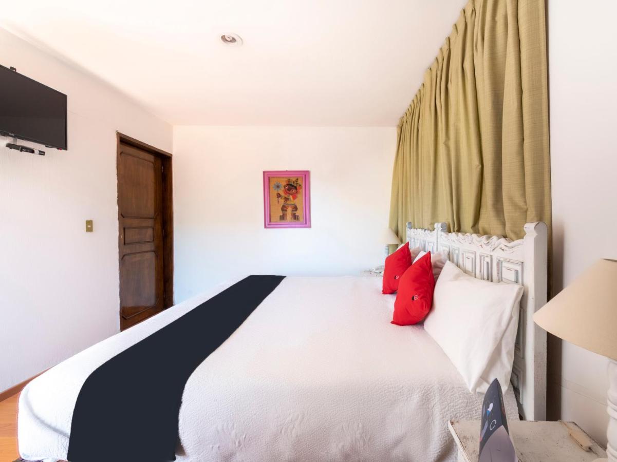 Suites Internacional Zapopan Εξωτερικό φωτογραφία