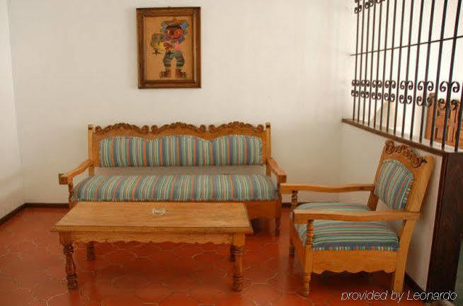 Suites Internacional Zapopan Εξωτερικό φωτογραφία